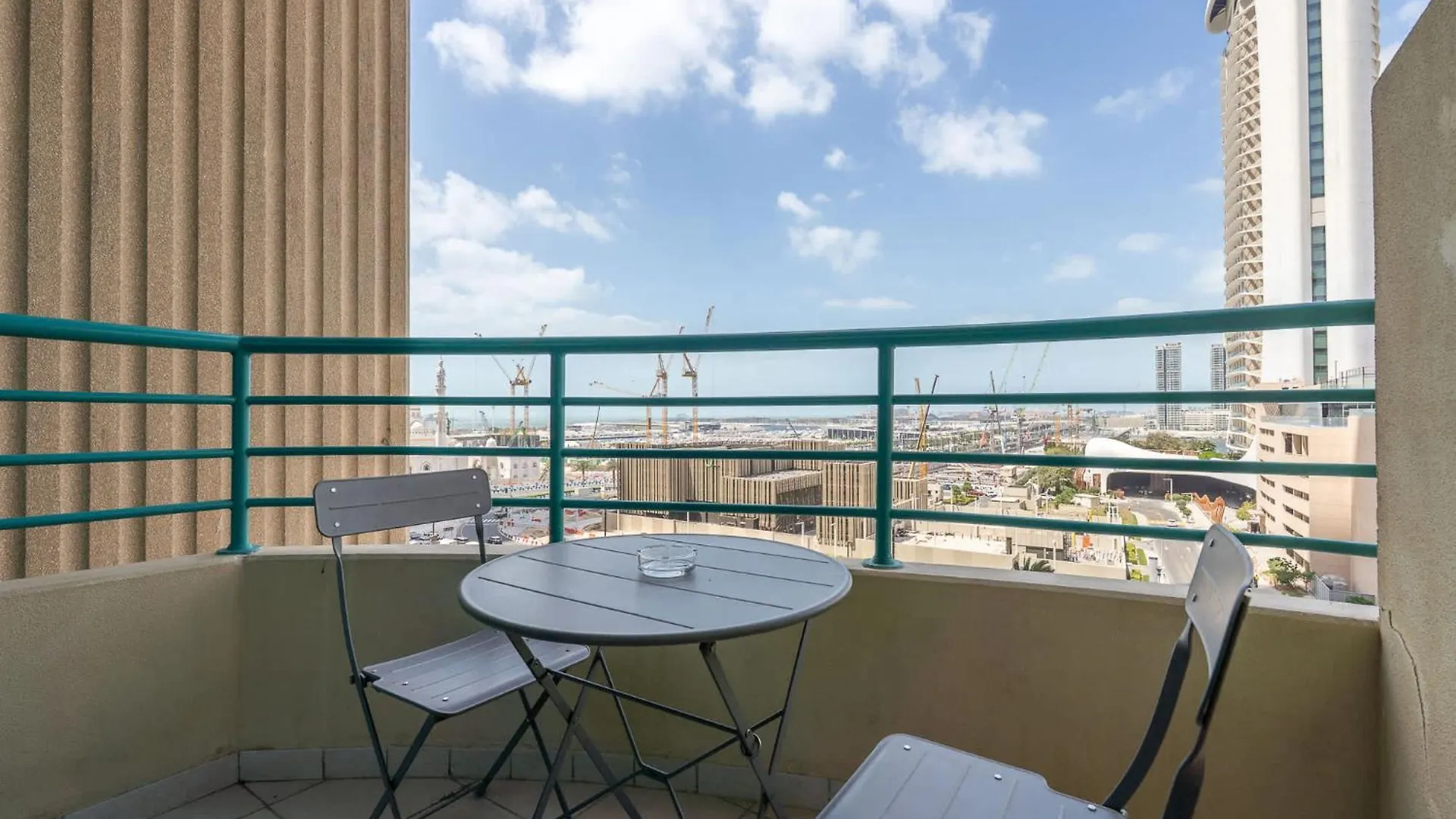 1 Bedroom In Marina With Stunning Ain Dubai View Apartment